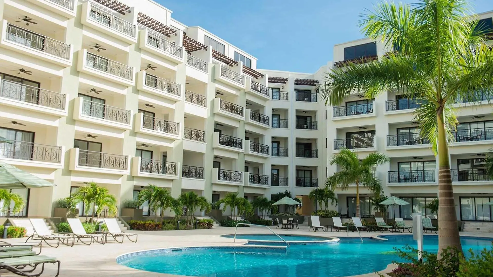 Holiday home Pc209 - Pool View - Perfect For Families Or Group - Close To Palm Beach - 2Br