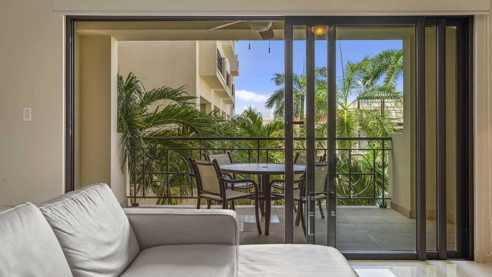 Pc209 - Pool View - Perfect For Families Or Group - Close To Palm Beach - 2Br 0*,  Aruba